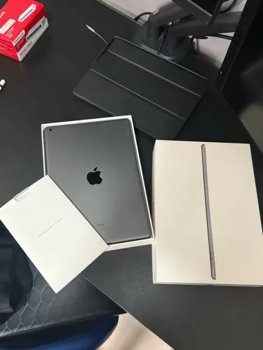 iPad 8 - IMPECÁVEL