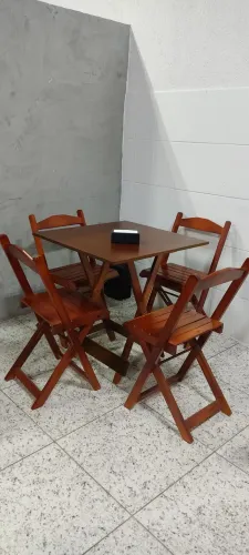 Mesa de madeira ( 6 MESAS 24 CADEIRAS ) 