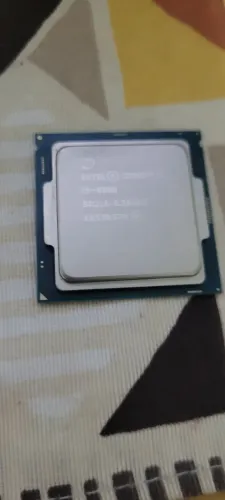 Processador i5 de 6 geração com vídeo integrado graphics 530 semi novo.