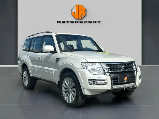 Mitsubishi Pajero HPE Full 3.2 4X4 T.i.dies.3p Aut. 2015