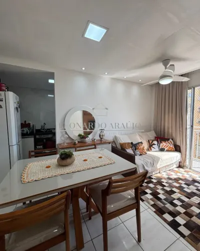 COND. VIA PARQUE - APTO COM 02 QUARTOS ACONCHEGANTES E VARANDA EM COLINA DE LARANJEIRAS - 
