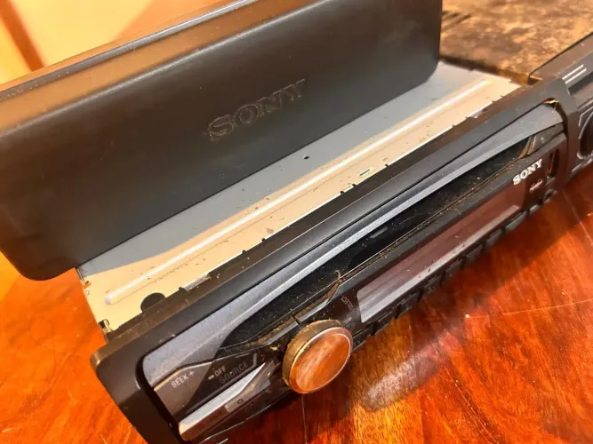 Radio sony