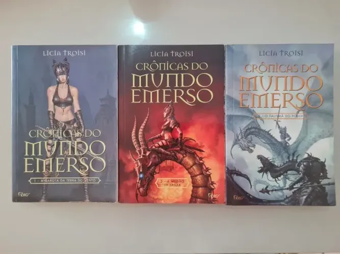 Livros As Crônicas do Mundo Emerso 1, 2, 3 - Licia Troisi