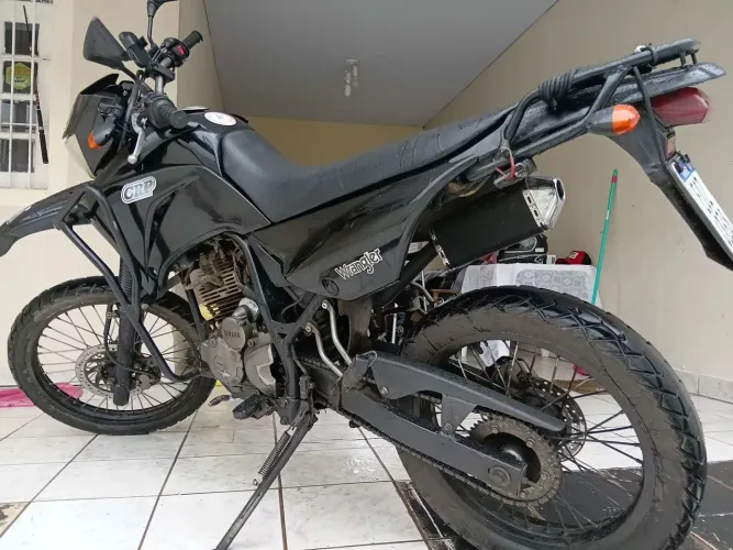 Moto lander 250 2011 