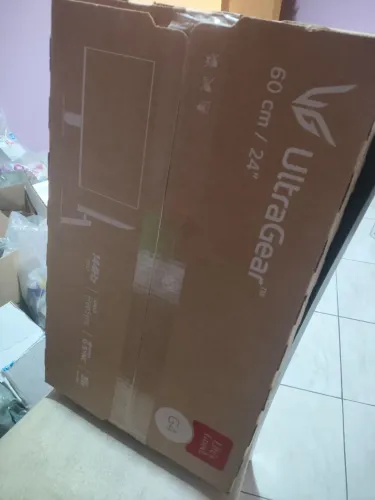 LG ULTRAGEAR 24, 144HZ - LACRADO NOVO