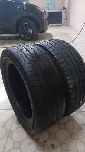 Pneu 195/55 aro 15 R$ 400,00 o par