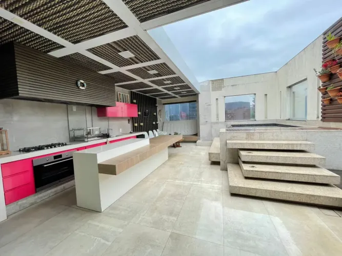 Apartamento para venda possui 232 metros quadrados com 4 quartos em Centro - Guarapari - E