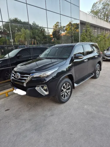Toyota Hilux SW4 SRX 4X4 2.8 TDI 16V Dies. Aut. 2017
