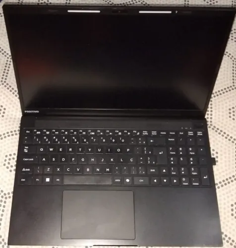 Notebook Positivo Vision R15 AMD Ryzen - 16GB RAM (Com Upgrade) - SSD 256GB - Tela Full HD
