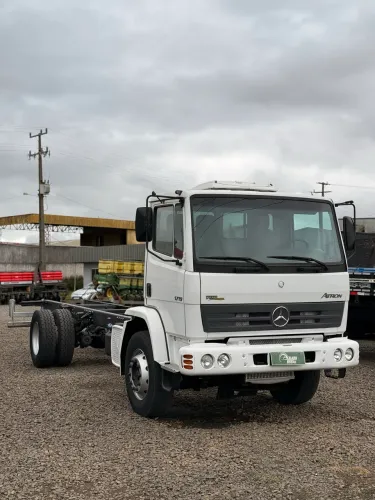 Mercedes 1719 toco no chassi baixa km