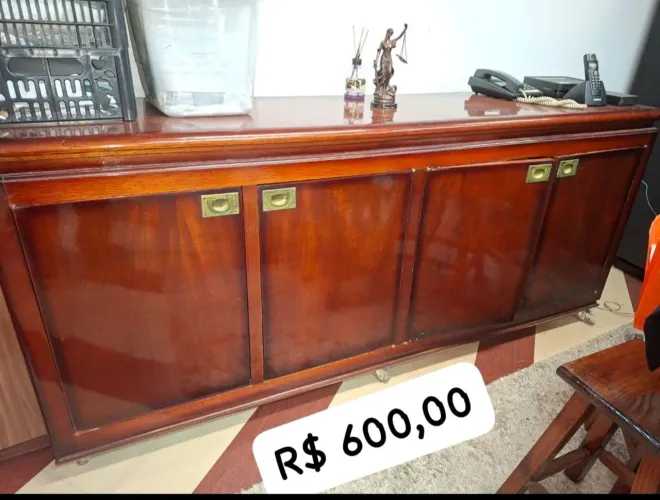 Balcão de escritório com gavetas