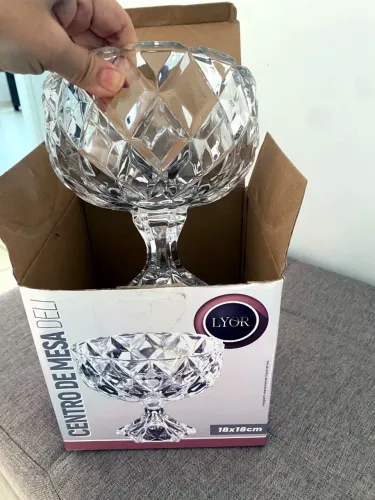 Centro de mesa de cristal Lyor 18 cm, perfeito
