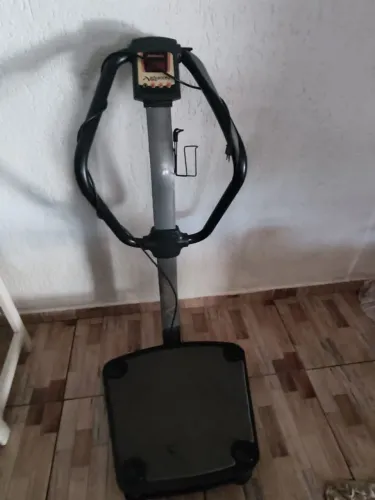 Plataforma vibratória 