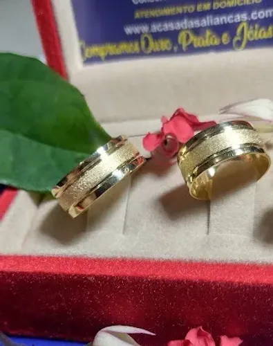 Alianças Ouro 18 Kilates 10 Gramas 7 mm Maciça lisa e fosca