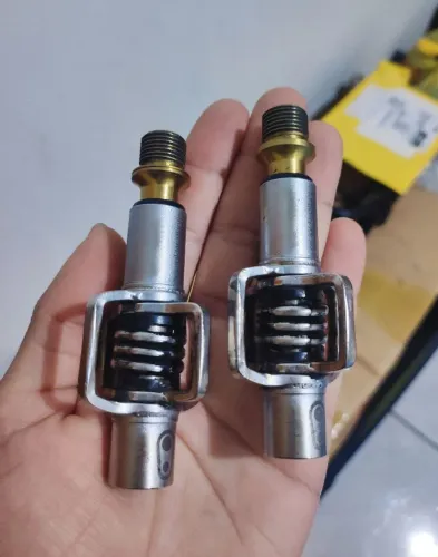 Pedal Crank Brother com Eixos de Titânio Eggs Beater