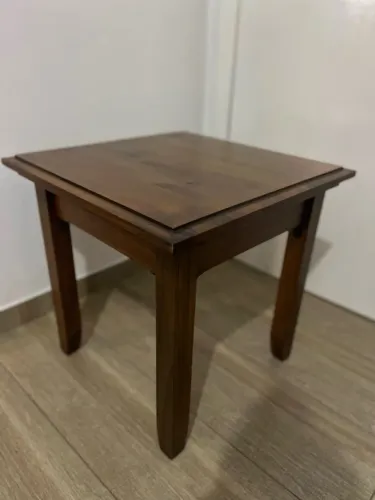 Mesa de canto/lateral em madeira Tok&Stok - estilo clássico/rústico