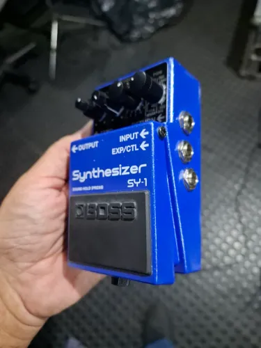 Pedal Boss Sy-1 Synthesizer zero na caixa