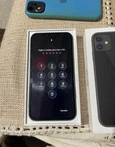 iPhone 11