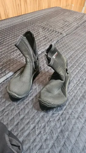 Bota de Neoprene para Mergulho Scubapro com Zíper - Tamanho XS (35-37)