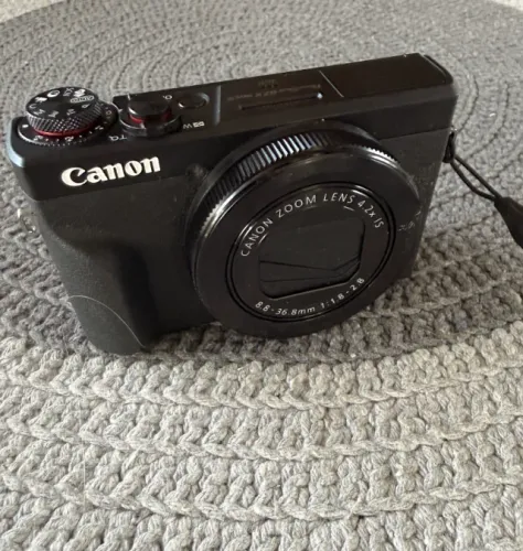 Canon PowerShot G7X Mark III Preta