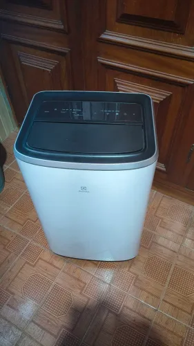 Ar condicionado portátil Eletrolux 12.000 BTUs 127v