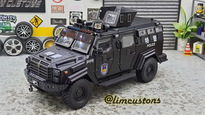 Miniatura 1:24 - Veículos Diecast Militar Blindado (tipo caveirao)