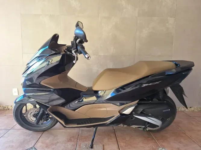 PCX 2025