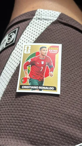FIGURINHA DO CRIATIANO RONALDO DOURADA 2026