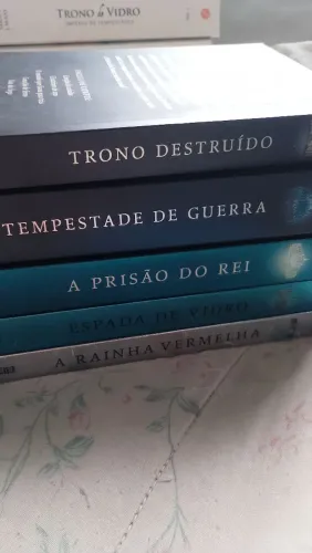 Desapego Coleção COMPLETA A Rainha Vermelha