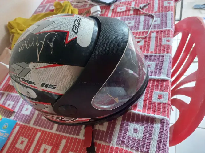 Capacete bom