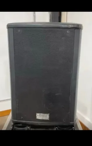 7 CAIXAS DE SOM Acústicas Amplificadas Yorkville NX750 (15 Polegadas)