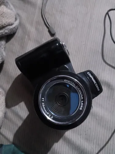 câmera digital Dynacom Foccus Pro DC600