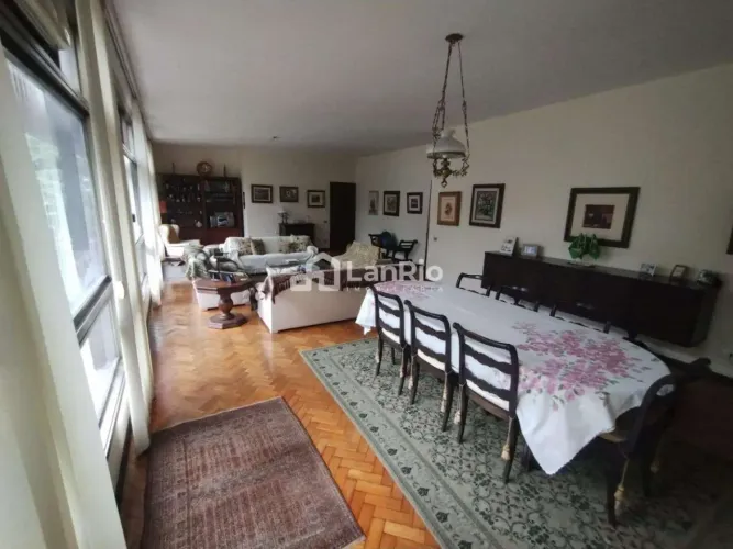 Lagoa | Apartamento 4 quartos, sendo 1 suite