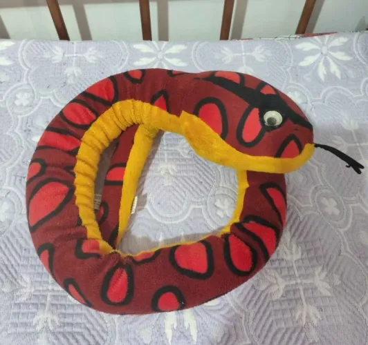Pelúcia grande de cobra animal
