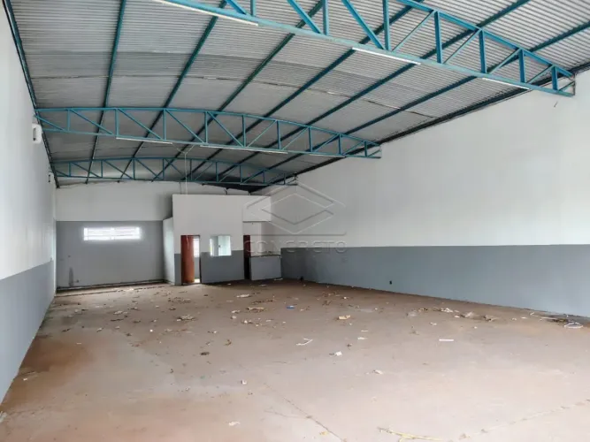 ALUGA-SE BARRACÃO - ÓTIMO PONTO COMERCIAL
