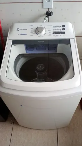 Máquina de lavar Eletrolux 14kg