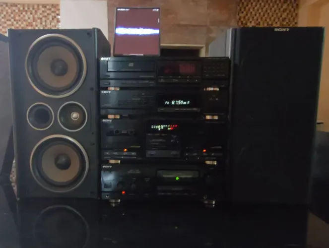 SONY LBT LIBERTY V701