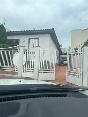 Casa com 3 quartos à venda em Centro - SP