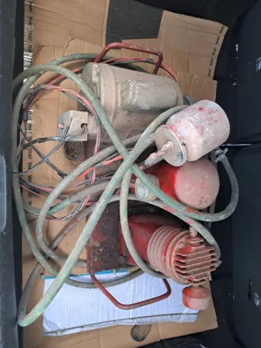 COMPRESSOR