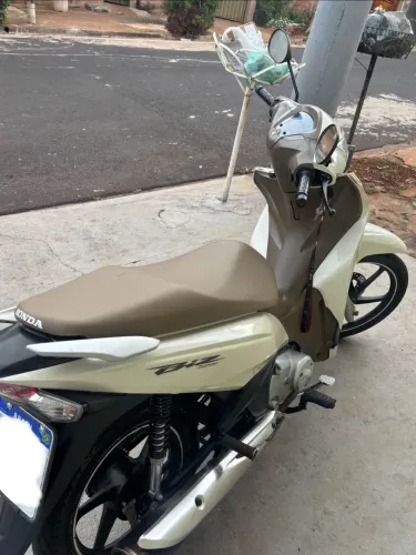 Moto Biz