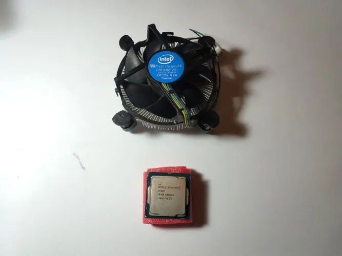 Processador Intel Pentium G4600 + Cooler Box Intel