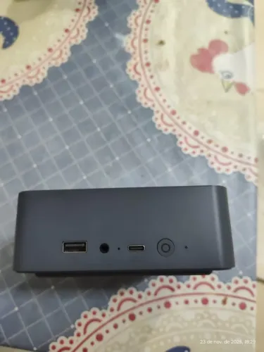 Mini PC EQR6 AMD Ryzen 5 | 24GB RAM | 1TB SSD - Monstro Ultra Compacto!