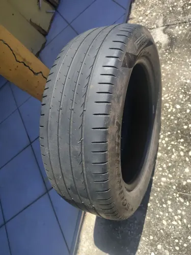 Pneus 215/60  aro 17