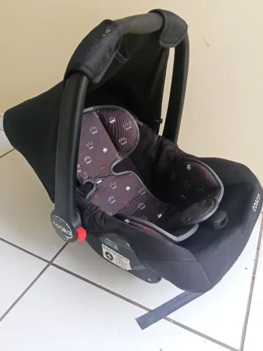VENDO BEBÊ CONFORTO COM SUPORTE PARA CARRO