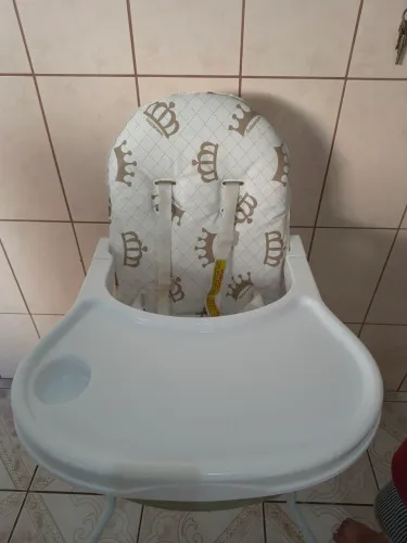 Cadeira de alimentação em ótimo estado