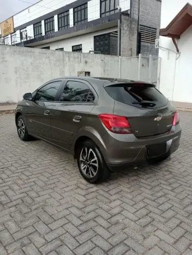 Chevrolet Onix Hatch LTZ 1.4 8V Flex Power Mec. 4P 2015