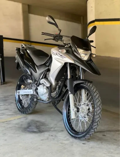 Xre 300