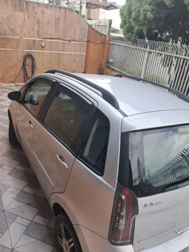 Fiat Idea Attractive 1.4 Fire Flex 8V 5P 2014