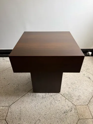 Mesa Lateral em Madeira