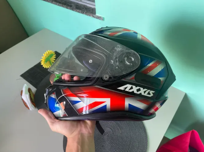 Capacete Axxis Super Conservado